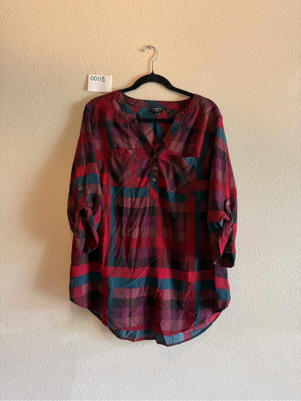 Torrid burgundy Plaid Henley Tunic Top -0005